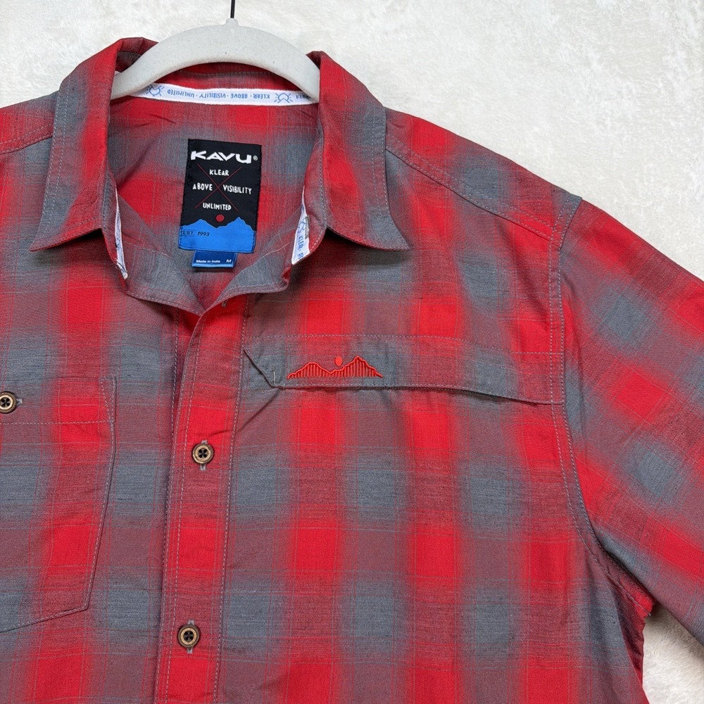 KAVU Plaid Button Up Shirt‎ Red Gray Outdoor Camp Shirt Men's Medium